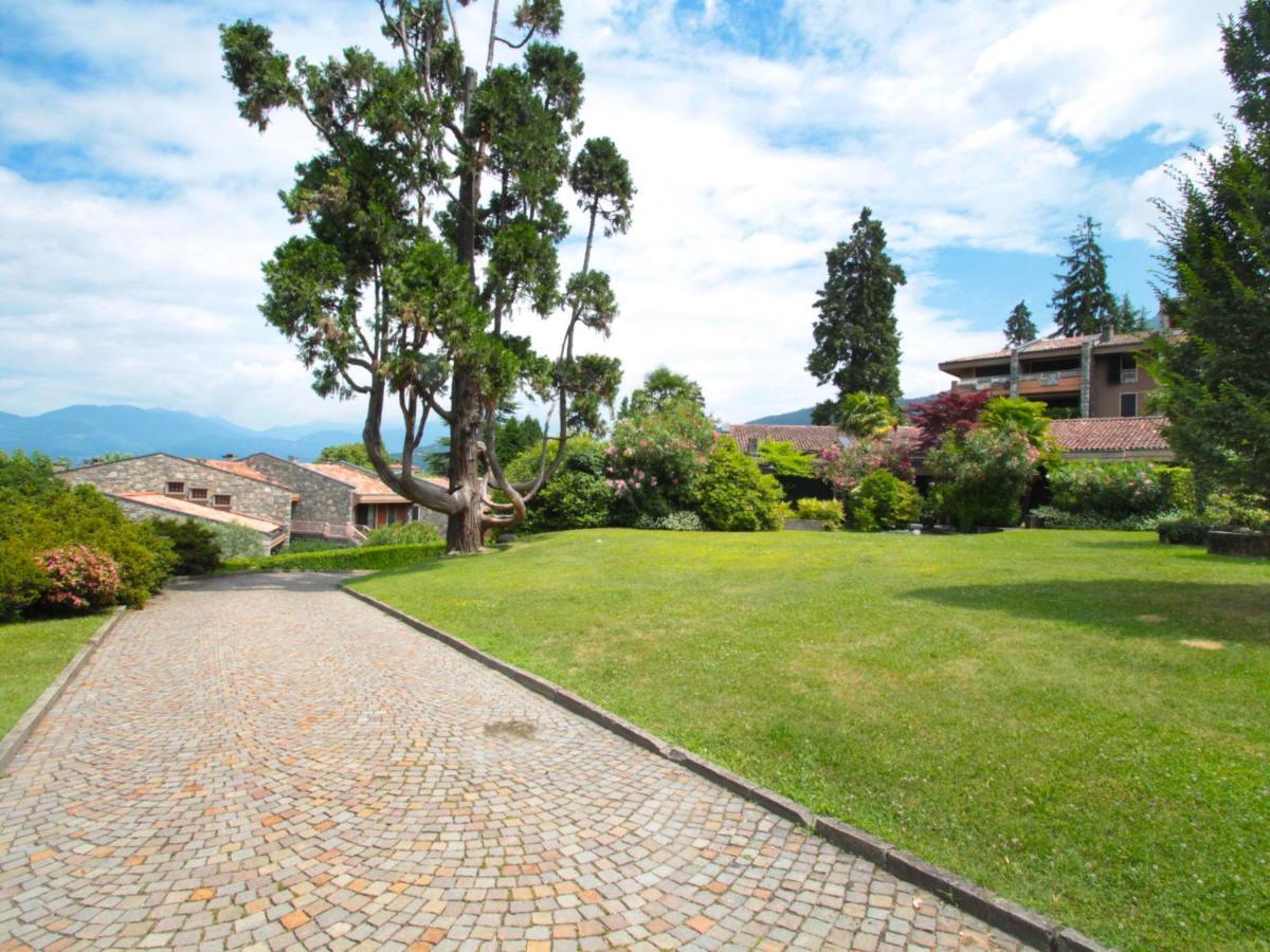 Studio Hermitage-4 By Interhome Porto Valtravaglia Exterior photo